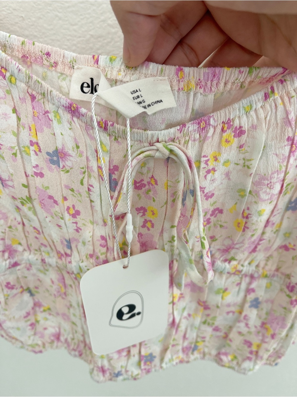NWT 🏷️ Elodie by Anthropologie Floral Puff-Sleeve Crop Top in Light Pink - Picture 3 of 6